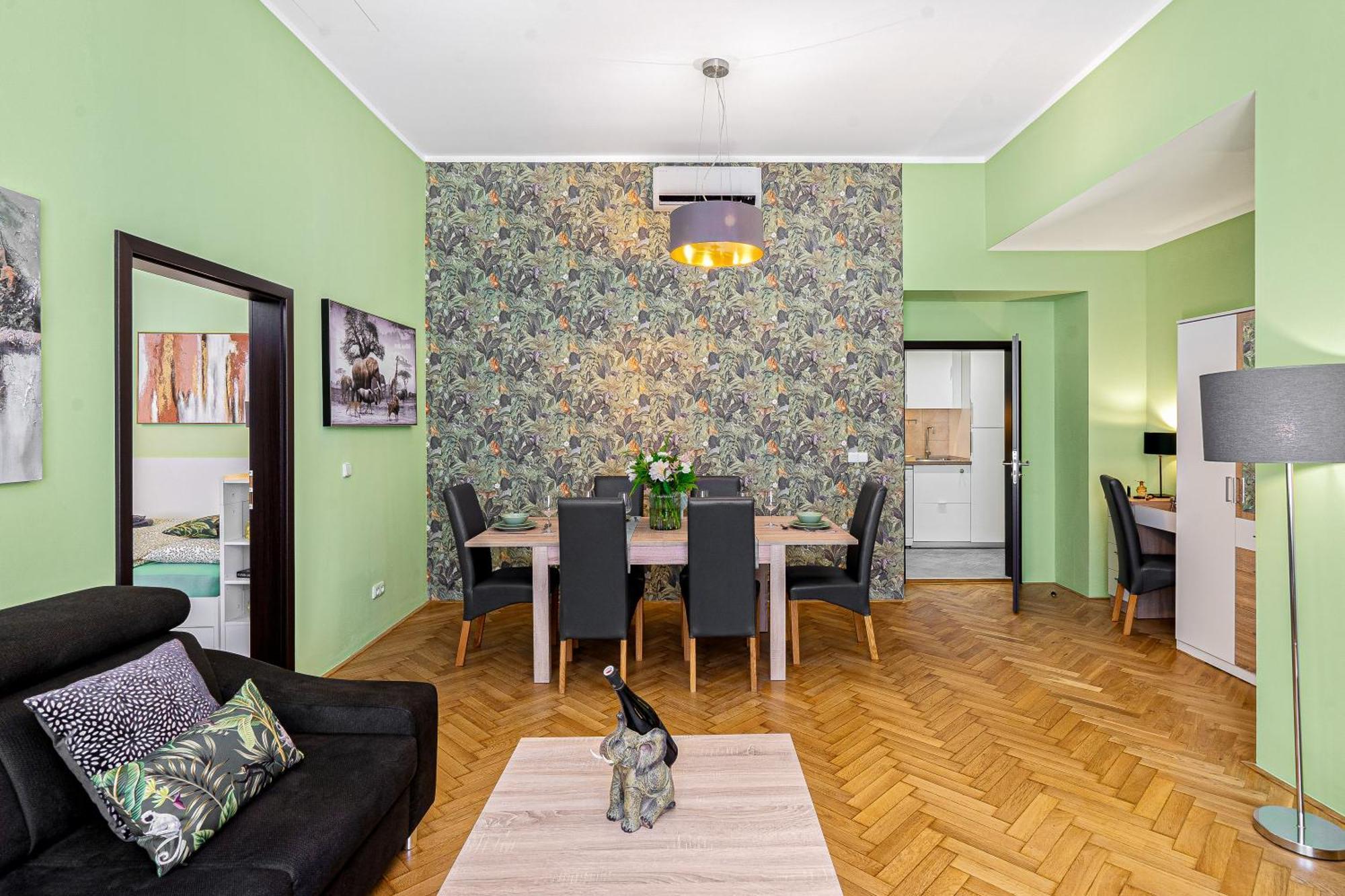 Oasis Apartments At Charles Square Prague Exterior photo